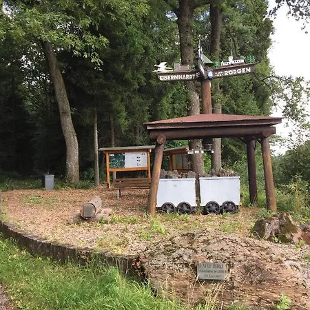 Zum Rothaarsteig Guest house