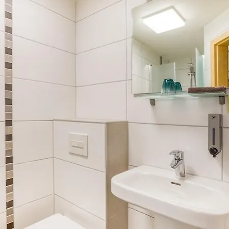 ゲストハウス Zum Rothaarsteig 3*