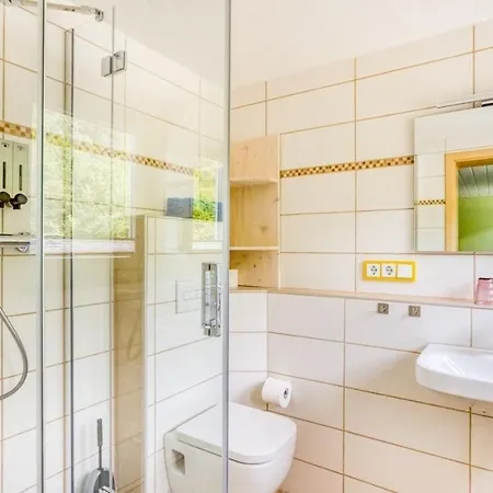 Zum Rothaarsteig ゲストハウス