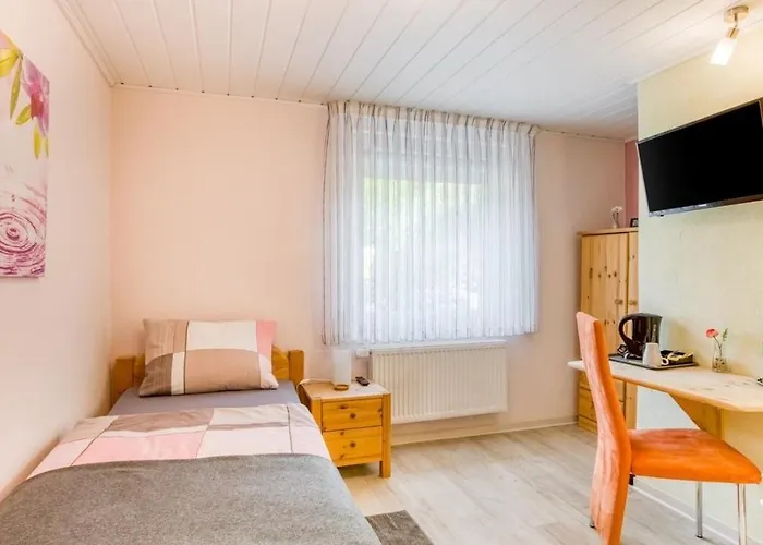 Zum Rothaarsteig Guest house