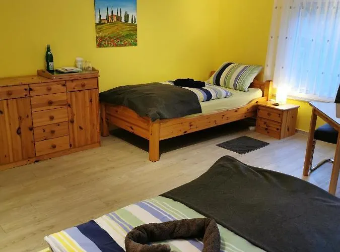 Zum Rothaarsteig Guest house